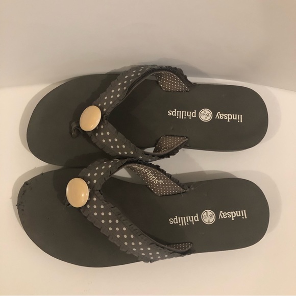 3/$20 Lindsay Phillips Flip Flops 🩴 - Picture 2 of 12
